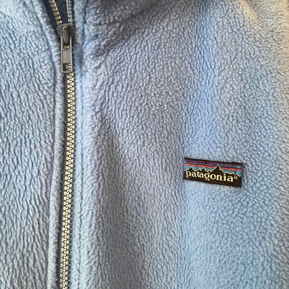 Patagonia Blue Fleece with Lilac Cuffs - Picture 5 of 6